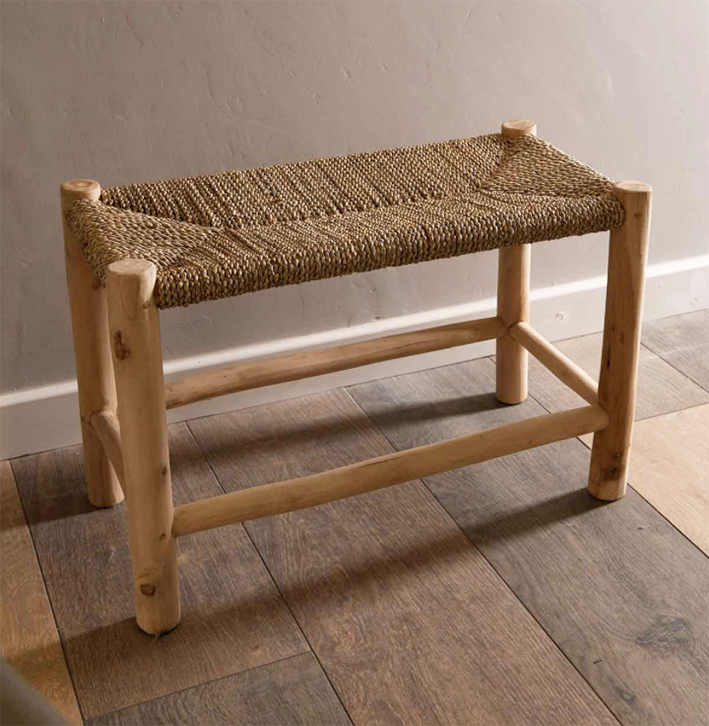 Native Design Stool indigenous seagrass stool | Decomag